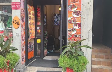 Shawarma-Montreal-Canada-MONTREAL-KEBAB-Restaurant-Montreal-Shawarma